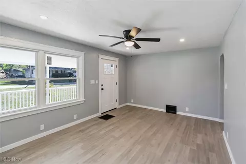 Living - 317 E 44th St, Lorain, OH 44052 photo 3 of 3