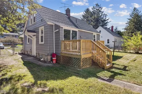 Exterior - 317 E 44th St, Lorain, OH 44052 photo 1 of 3