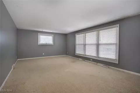 1680 Bow Ln, Coshocton, OH 43812 photo 14