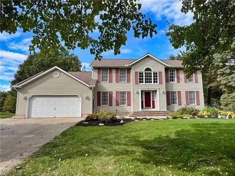 247 Gloucester Dr, Medina, OH 44256