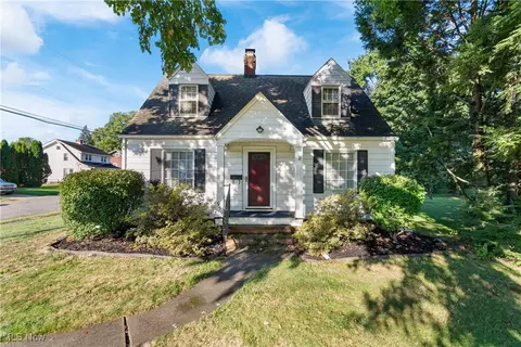 955 Raff Rd SW, Canton, OH 44710