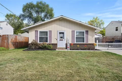 5953 Rosebelle Ave, North Ridgeville, OH 44039