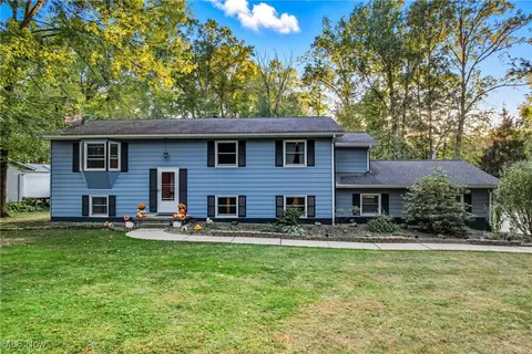 2684 Griffith Dr, Cortland, OH 44410