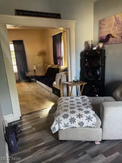 Entry Way - 1717 E 33rd St, Lorain, OH 44055 photo 1 of 5