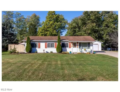 2148 Hathaway Dr, Brunswick, OH 44212