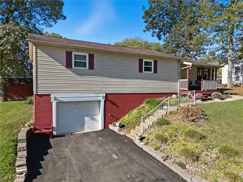 1788 Ashby Ridge Rd, Parkersburg, WV 26104