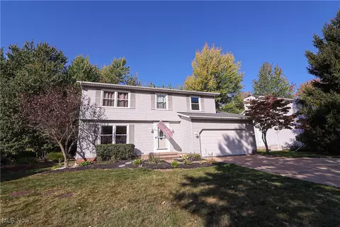 6870 Georgetown Dr, Mentor, OH 44060