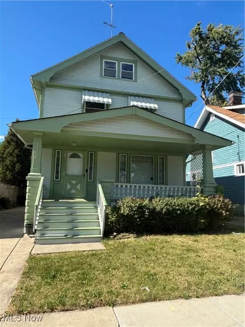 3372 W 90th St, Cleveland, OH 44102