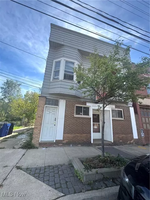 5806 Fleet Ave, Cleveland, OH 44105