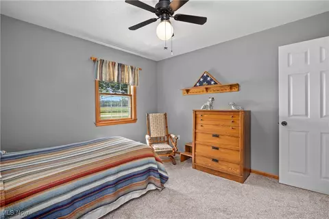 Bedroom - 7305 Darrow Rd, Huron, OH 44839 photo 6 of 9