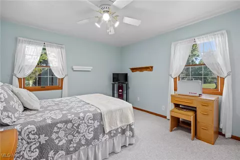 Bedroom - 7305 Darrow Rd, Huron, OH 44839 photo 4 of 9