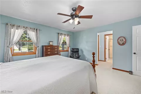 Bedroom - 7305 Darrow Rd, Huron, OH 44839 photo 2 of 9