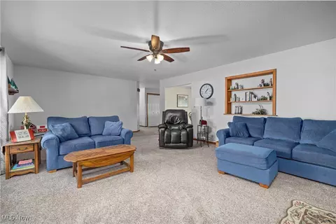 Living - 7305 Darrow Rd, Huron, OH 44839 photo 3 of 4