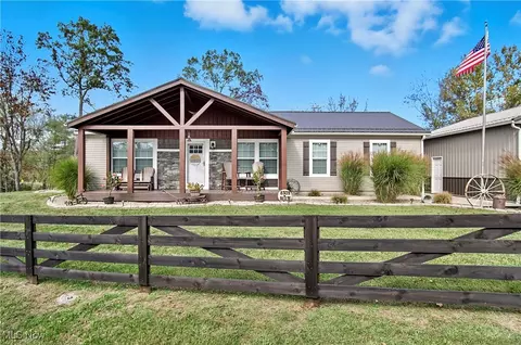 8303 Chandlersville Rd, Chandlersville, OH 43727