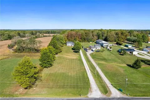 6007 Giddings Rd, Rootstown, OH 44272 photo 2