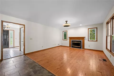 6007 Giddings Rd, Rootstown, OH 44272 photo 8