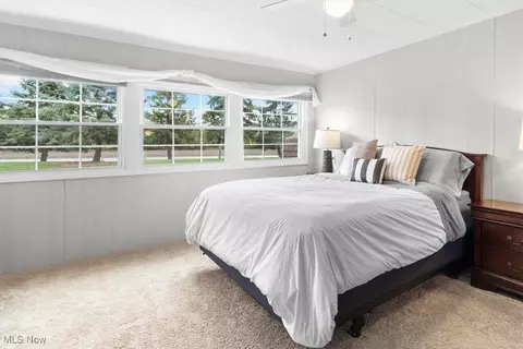 Bedroom - 131 Hickory Cir, Elyria, OH 44035 photo 1 of 2