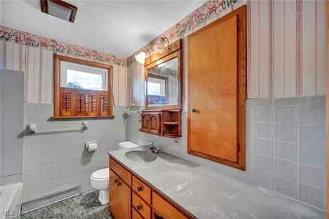 657 Baker St, Wadsworth, OH 44281 photo 22