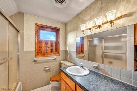 657 Baker St, Wadsworth, OH 44281 photo 40
