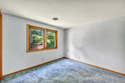657 Baker St, Wadsworth, OH 44281 photo 33