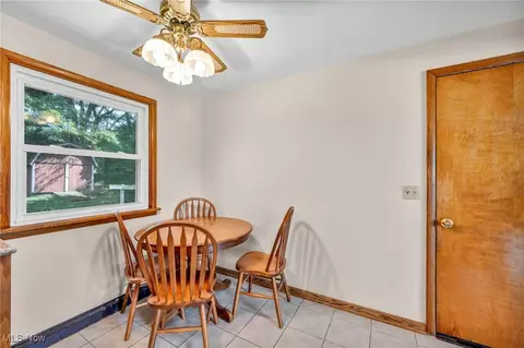 657 Baker St, Wadsworth, OH 44281 photo 10