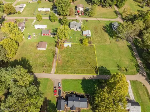 Winchester Street Ne, Alliance, OH 44601