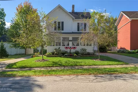 4708 Woodford St, Mantua, OH 44255