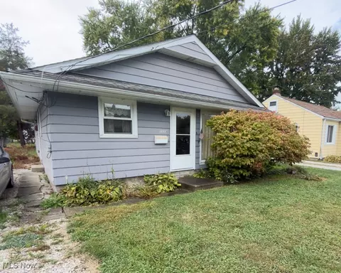 1224 E 351st St, Eastlake, OH 44095