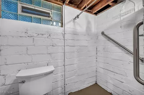 Bath - 38850 Harmondale Dr, Willoughby, OH 44094 photo 4 of 4