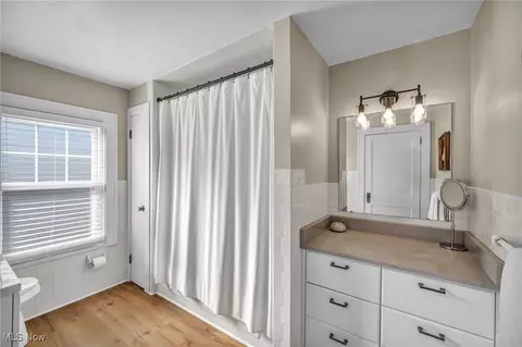 Bath - 38850 Harmondale Dr, Willoughby, OH 44094 photo 3 of 4