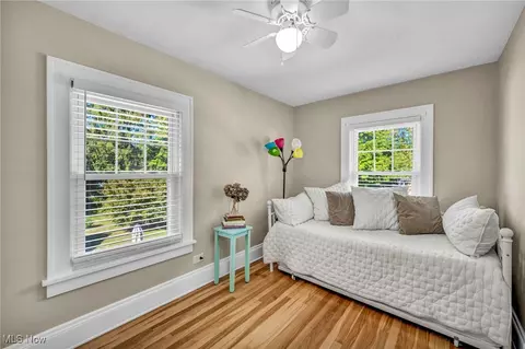 Bedroom - 38850 Harmondale Dr, Willoughby, OH 44094 photo 3 of 5