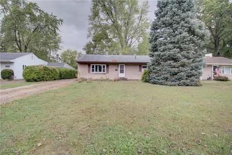 200 Wyleswood Dr, Berea, OH 44017