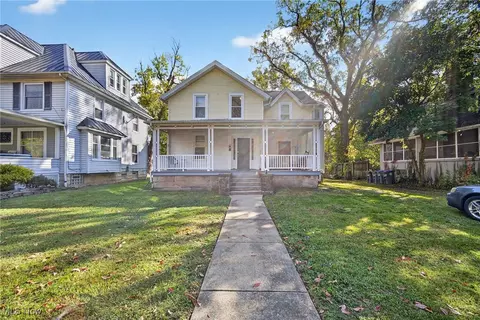 123 S Professor St, Oberlin, OH 44074