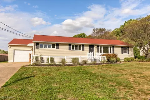 710 Leecrest St NW, Massillon, OH 44646