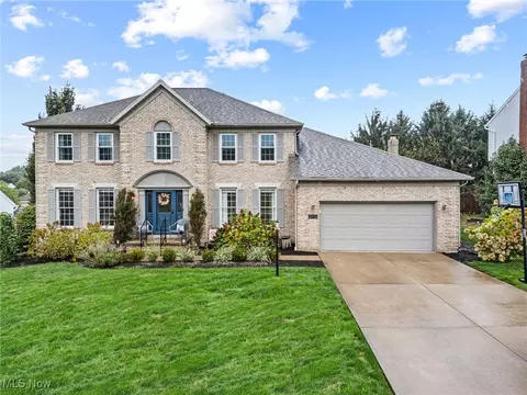 5845 Royal Hill Cir NE, Canton, OH 44721