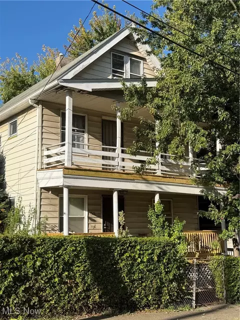 7528 Ottawa Rd, Cleveland, OH 44105