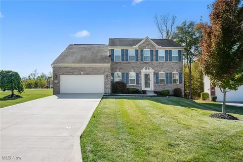 26339 Bluebird Cv, Oakwood, OH 44146