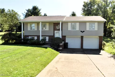 2530 Monnie Pl, Zanesville, OH 43701