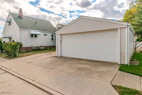 Other - 29967 Phillips Ave, Wickliffe, OH 44092 photo 11 of 12