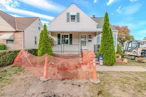 29967 Phillips Ave, Wickliffe, OH 44092