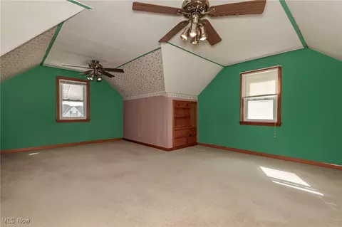Bedroom - 29967 Phillips Ave, Wickliffe, OH 44092 photo 5 of 8