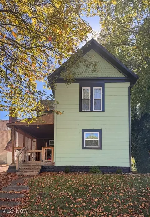 623 W State, Newcomerstown, OH 43832