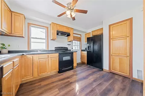 712 E 266 St, Euclid, OH 44132 photo 10