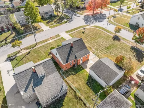 712 E 266 St, Euclid, OH 44132 photo 32