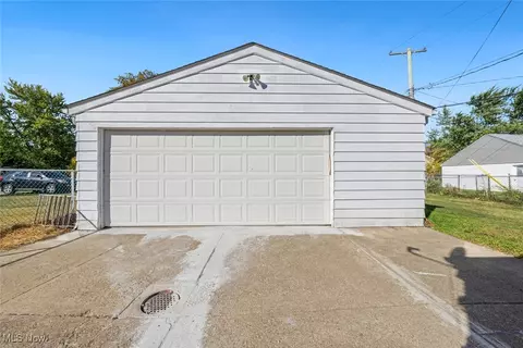712 E 266 St, Euclid, OH 44132 photo 27