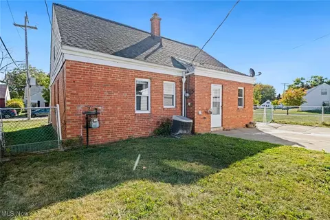 712 E 266 St, Euclid, OH 44132 photo 30