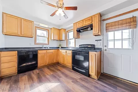 712 E 266 St, Euclid, OH 44132 photo 11