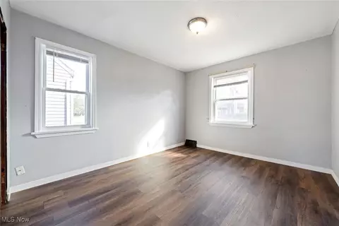 712 E 266 St, Euclid, OH 44132 photo 17