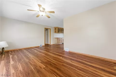 4652 Marcellus St NW, Canton, OH 44708 photo 6