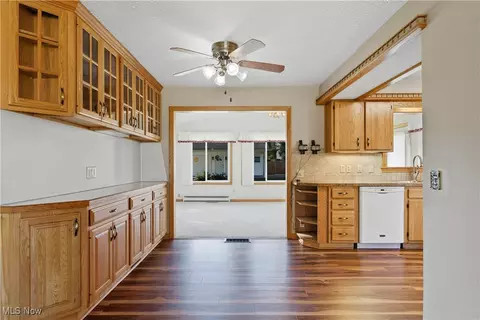 4652 Marcellus St NW, Canton, OH 44708 photo 8